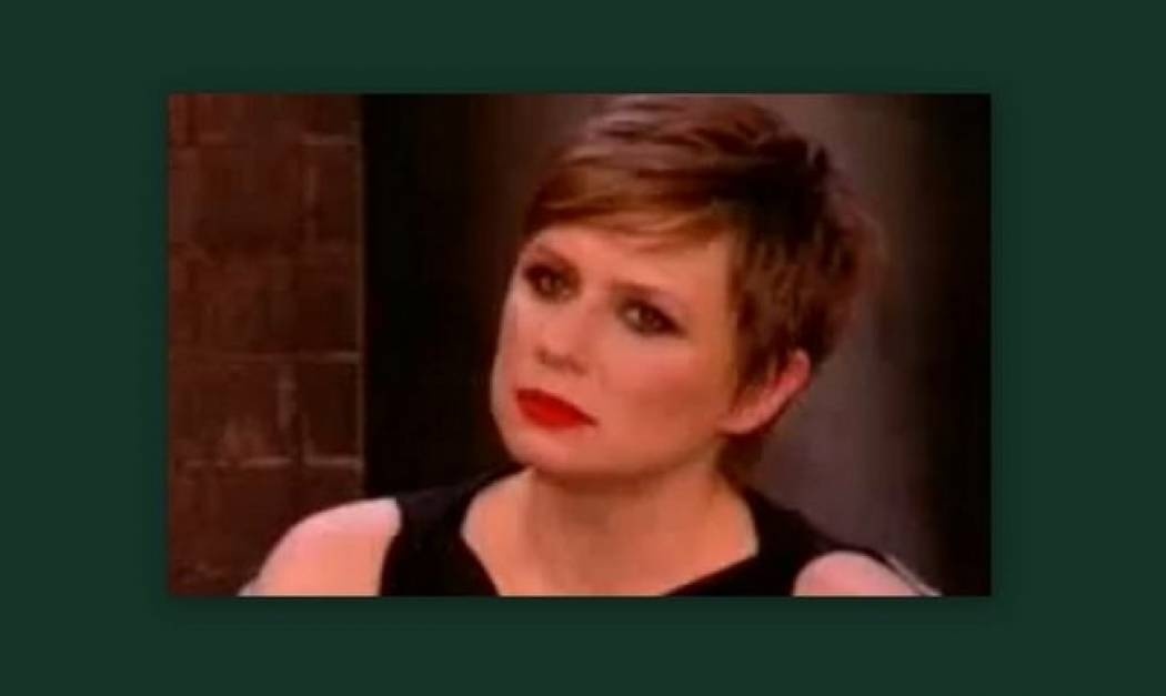 Κατερίνα Καραβάτου: «Όταν μου είπαν ότι κόβεται η εκπομπή φοβήθηκα για το παιδί μου»