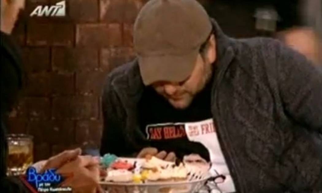 Κατάφερε ο Αρναούτογλου να αναγνωρίσει τα cupcakes της Νικόλ;