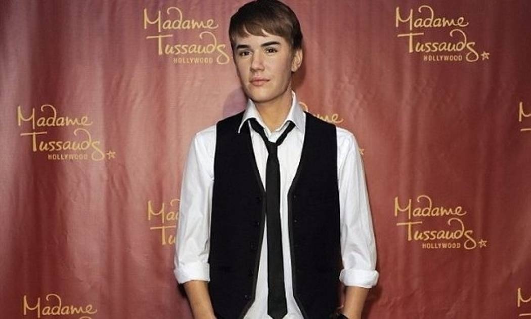 Ο Justin Bieber και το κέρινο ομοίωμα από το… μέλλον