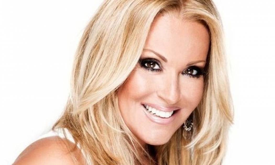 Ποιος αρνήθηκε να φιλήσει τη Ναταλία Γερμανού;