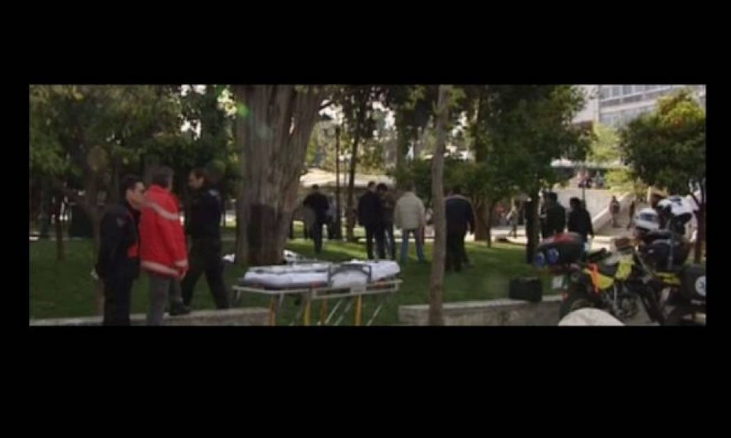 VIDEO: «Φεύγω για να μην αφήσω χρέη στα παιδιά μου!»