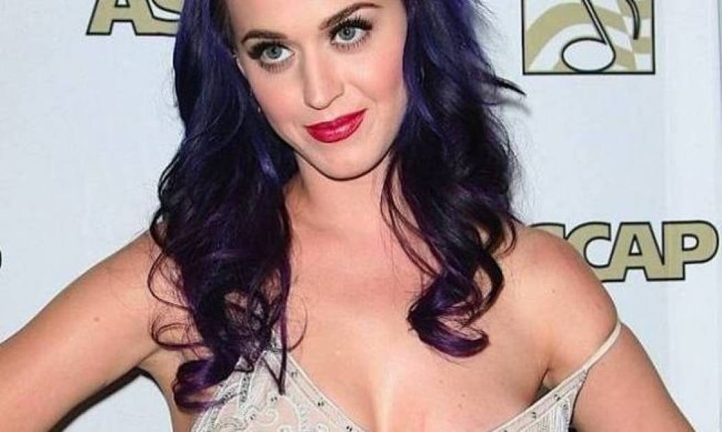 Katy Perry παραλίγο σέξι ατύχημα!