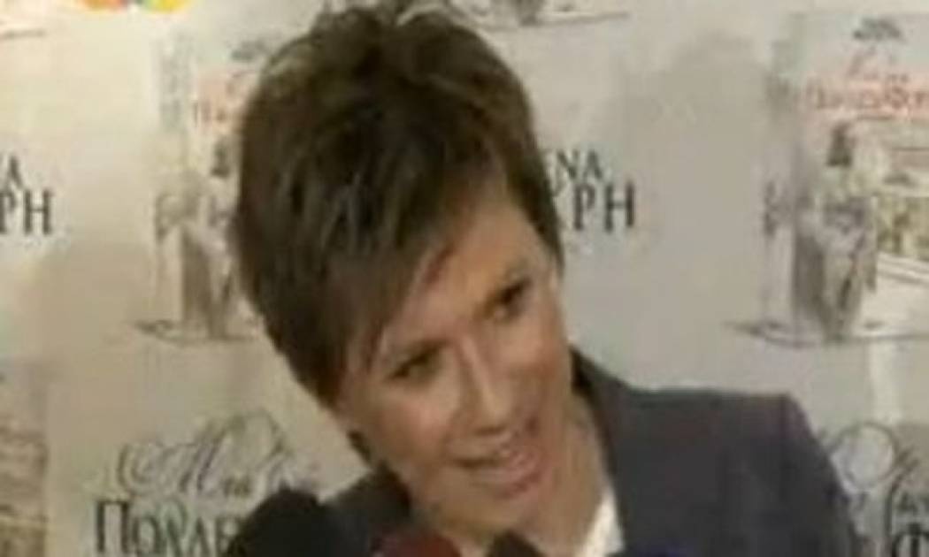 Κατερίνα Καραβάτου: Πότε θα βαφτίσει την κόρη της;