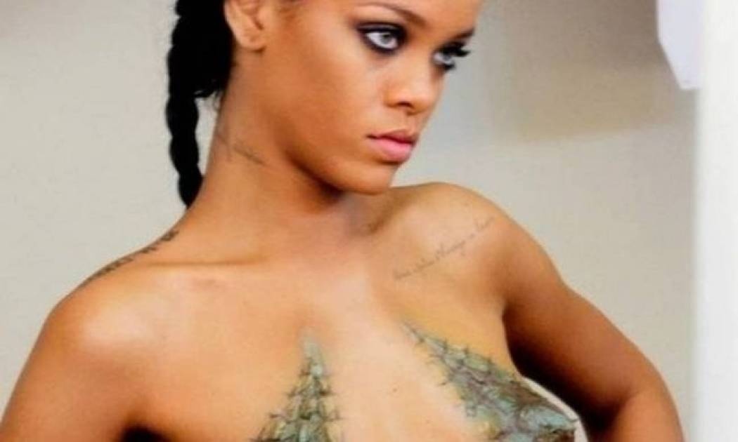 Hot: Η Rihanna σχεδόν γυμνή!
