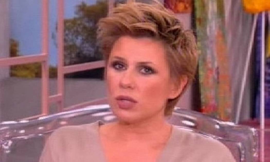 Κατερίνα Καραβάτου: «Είμαι εθισμένη στο θηλασμό»