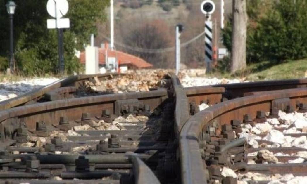 Έκλεβαν τις ράγες του ΟΣΕ και τις μετέφεραν με ταξί!