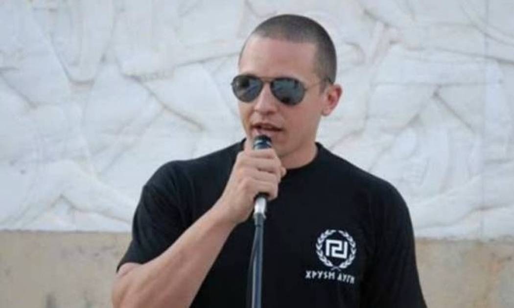 Ο Κασιδιάρης πήγε στα εγκαίνια του προεκλογικού περιπτέρου της ΧΑ