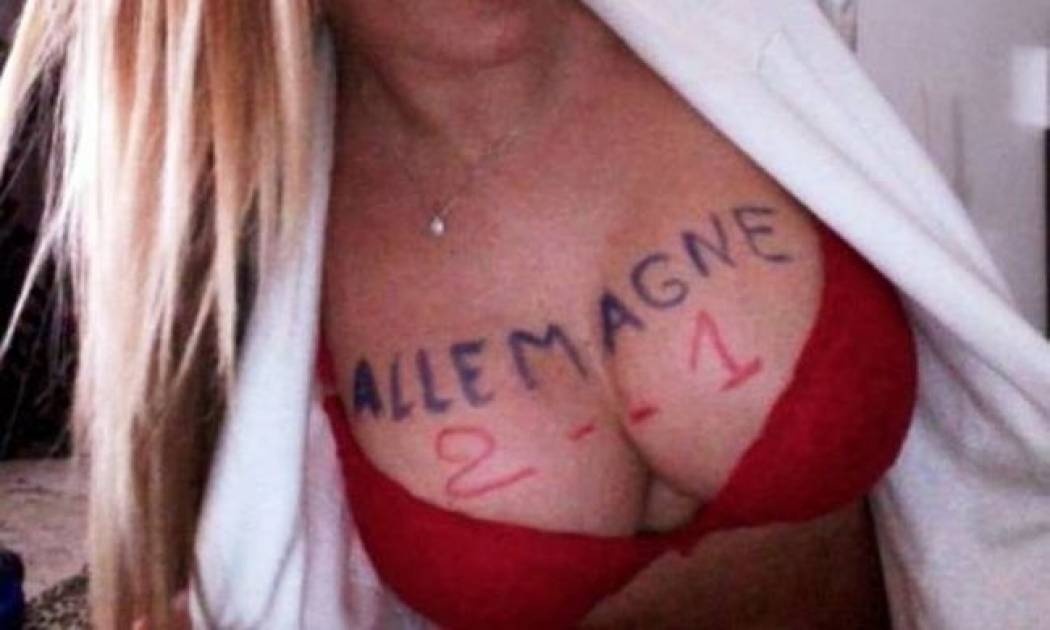 Euro 2012: Οι προβλέψεις μίας πορνοστάρ (photos)