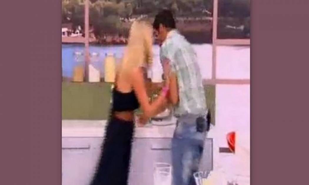 Τα σπρωξίδια της Σκορδά στον Ουγγαρέζο