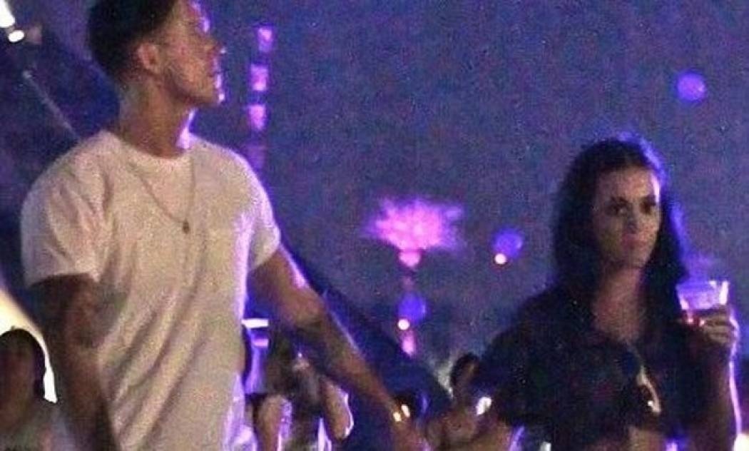 Η Katy Perry αρνείται την σχέση της