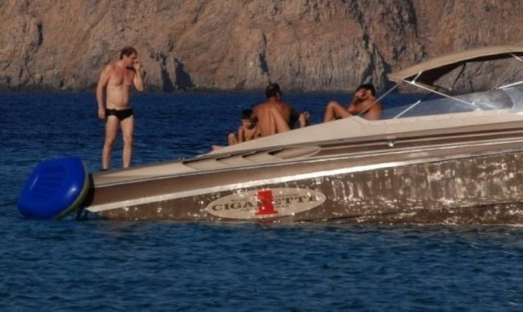 Πάνος Ζήνας: Στην Μύκονο με το σκάφος του