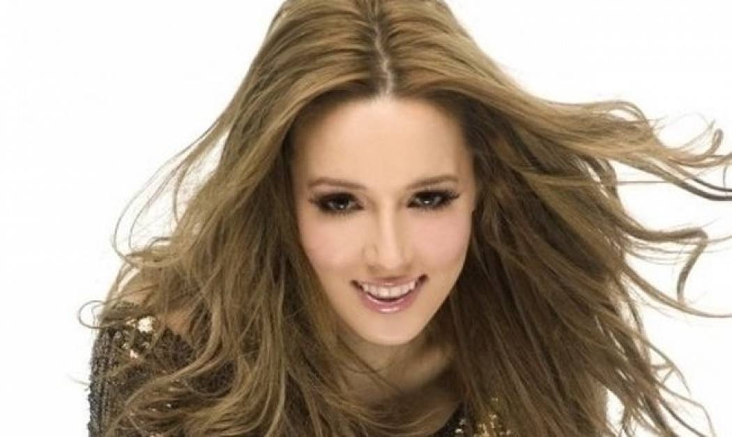 Καλομοίρα: Πώς ένιωσε όταν ο γιατρός της ανακοίνωσε ότι περιμένει δίδυμα;