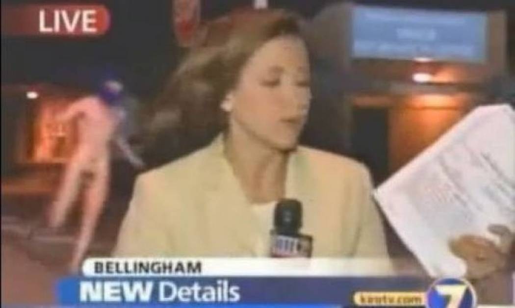 Συλλεκτικό: Δείτε το βίντεο του γυμνού εισβολέα στο CNN