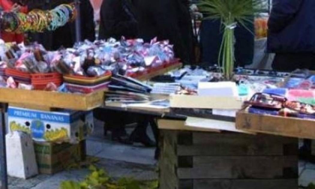 Μικροπωλητές: Να συνεχίσει τις εφόδους της η Χρυσή Αυγή