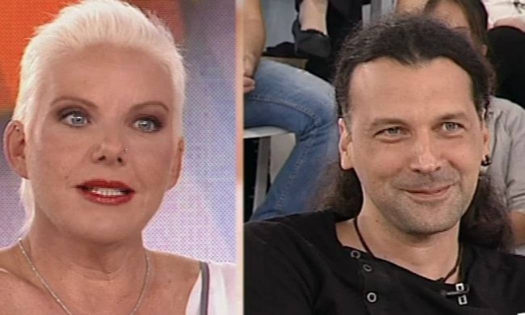 Νανά Παλαιτσάκη: Εξομολογήθηκε ότι γνώρισε τον σύντροφό της μέσω facebook