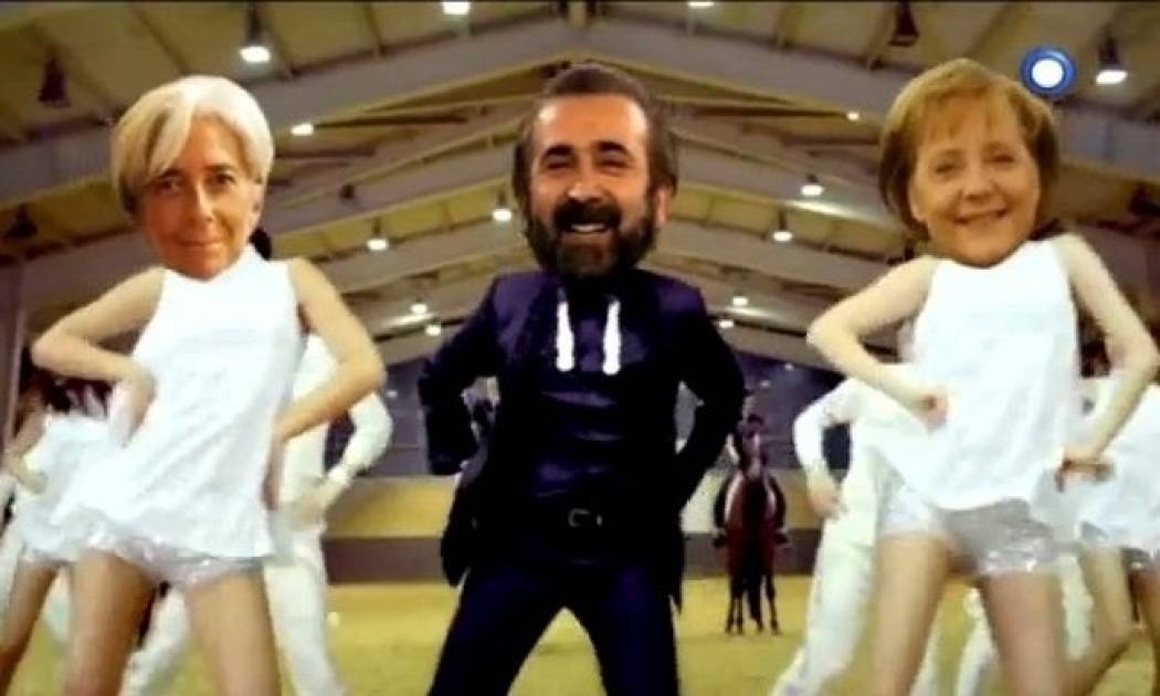 Δείτε τον Λάκη Λαζόπουλο να χορεύει «Gangnam Style»