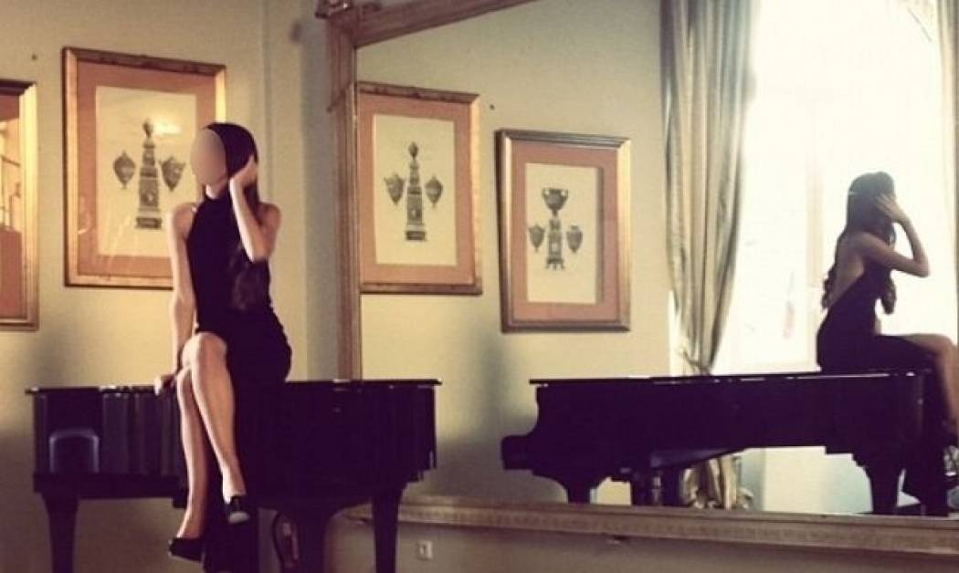 Ποια τραγουδίστρια έκανε αυτή τη φωτογράφηση;