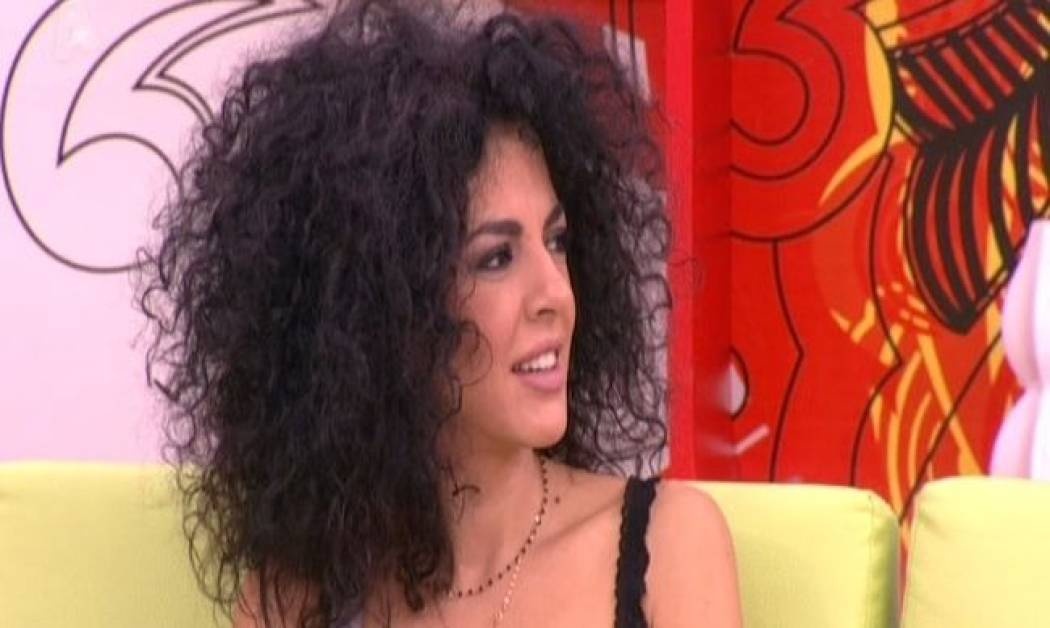 Μαρία Σολωμού: Τι θα απαντούσε αν της έκανε πρόταση γάμου ο Μουζουράκης;