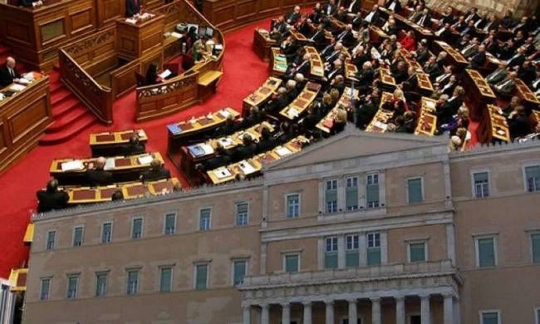 Επιβάλλουν μισθό 510 ευρώ την ώρα που λαμβάνουν μηνιαίως 7.000 ευρώ