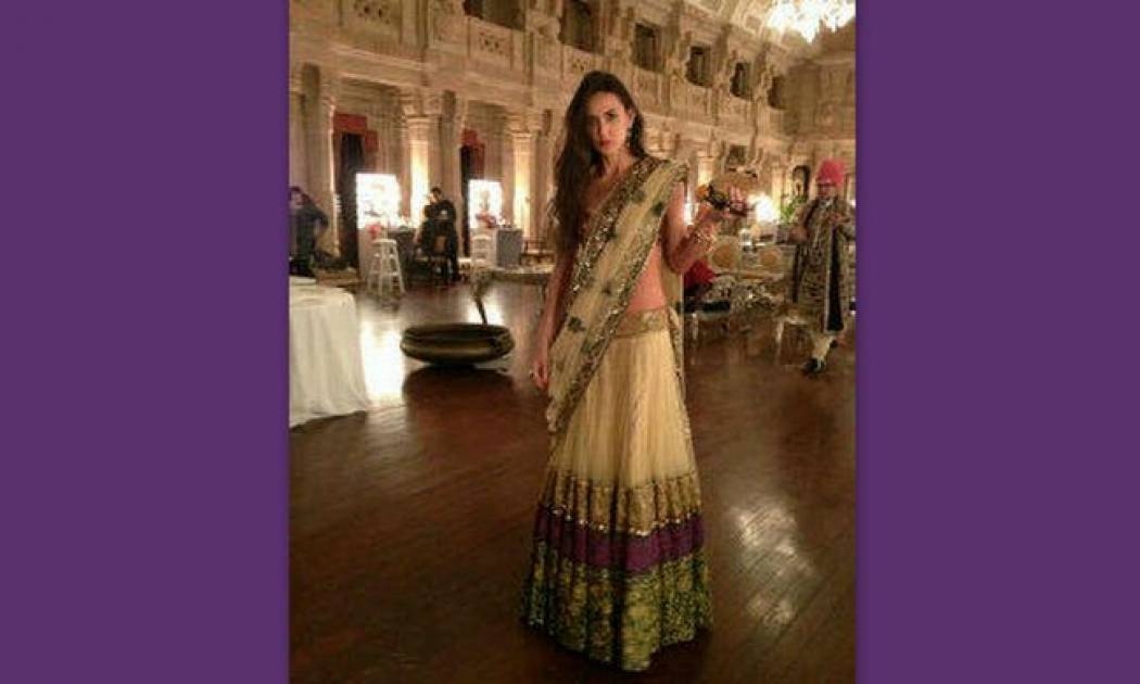 Η Demi Moore με ινδική φορεσιά!