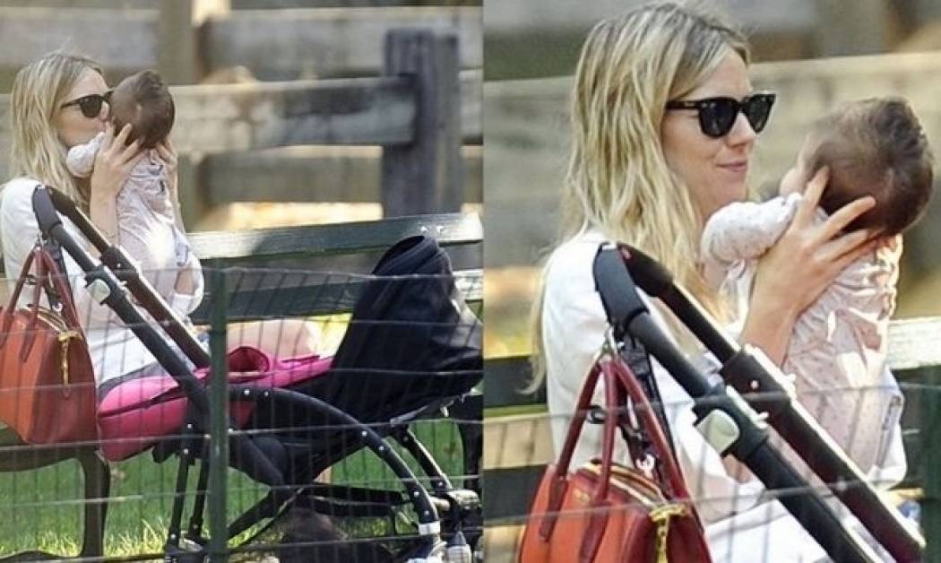 Sienna Miller: «Δεν θέλω να είμαι πουθενά αλλού παρά μόνο κοντά στην κόρη μου»