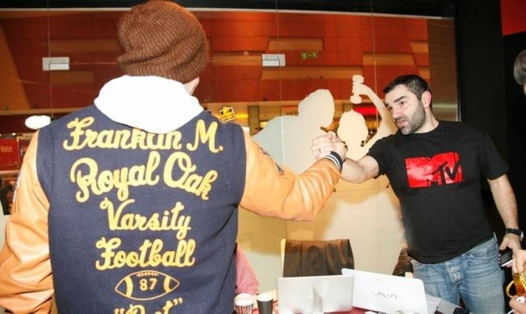 Αποκλειστικό: Τι μου είπε ο Νίνο για τον γάμο του… και οι αποκαλύψεις στον Σφαίρα 102,2 (Nassos Blog)