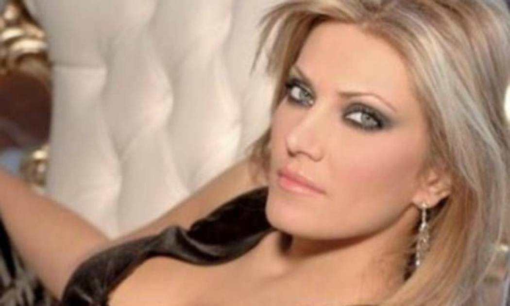 Η Εύα Καϊλή στη μαύρη λιμουζίνα...