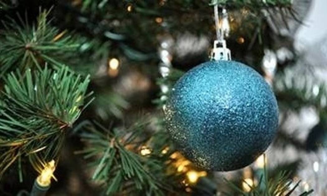 Ένα εκατονταετές έλατο θα στολίσει τη Μόσχα