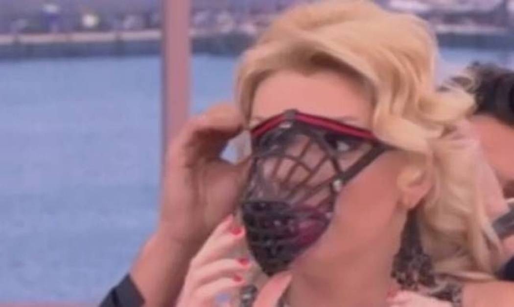 Σάσα Σταμάτη: «Θέλω να φωνάζω και στο… σεξ»