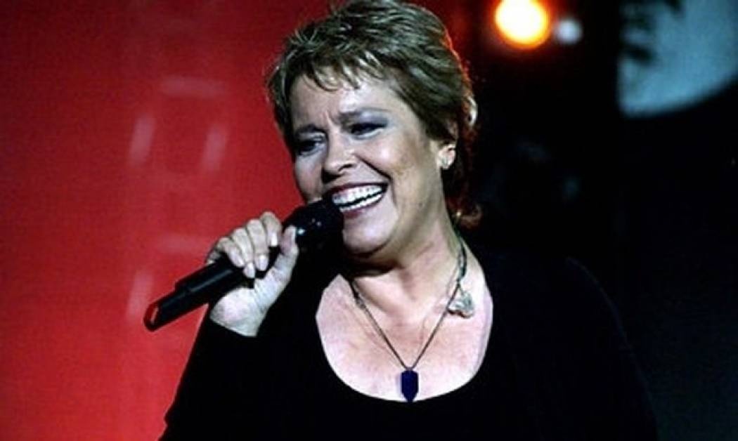 Οι ευχές της Δήμητρας Γαλάνη για το 2013!