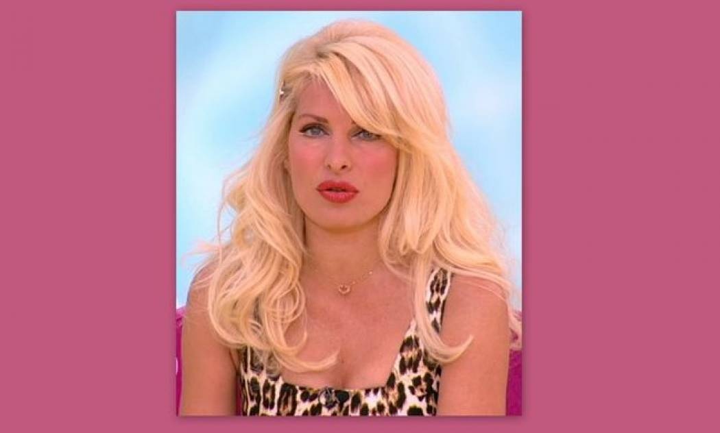 Οι ευχές της Ελένης Μενεγάκη για το 2013!