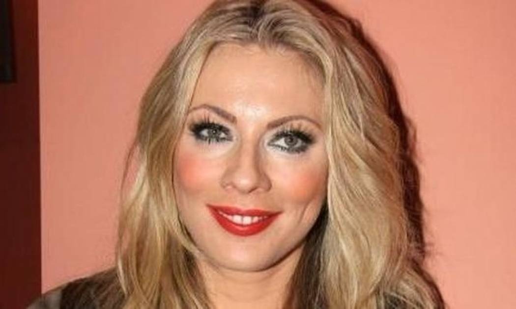 Σμαράγδα Καρύδη: «Εγώ ξέρω ότι η μόνη συζήτηση που γίνεται αυτή τη στιγμή στη χώρα είναι πόσα παίρνουμε όλοι»