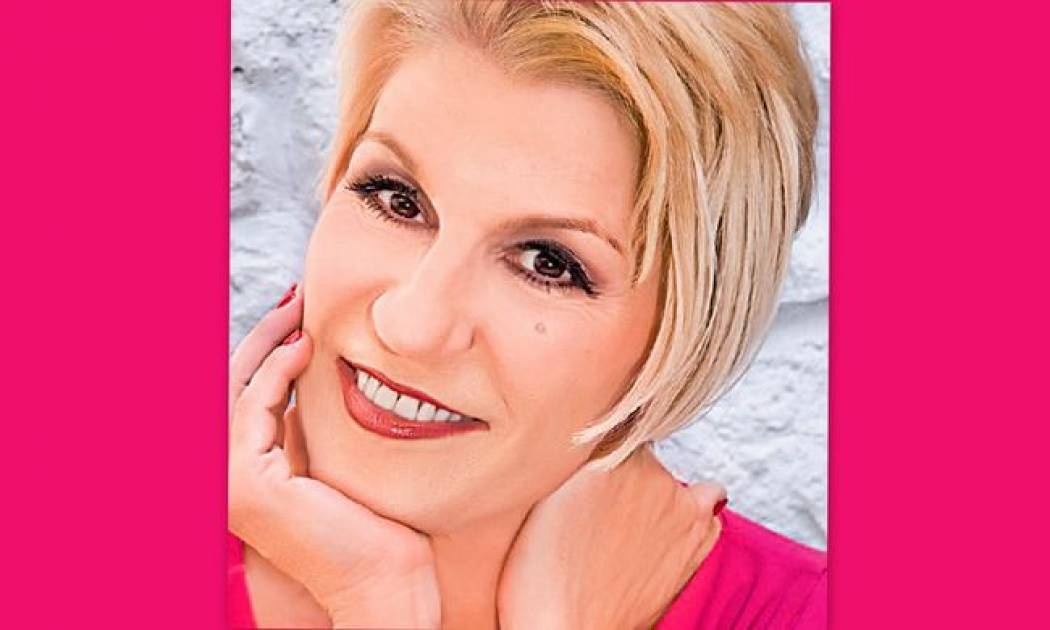 Χρύσα Ρώπα: Είναι φοιτήτρια στη Σορβόννη και συγκατοικεί με τον γιο της! Όλη η αλήθεια για τη σχέση της με τον Λαζόπουλο!