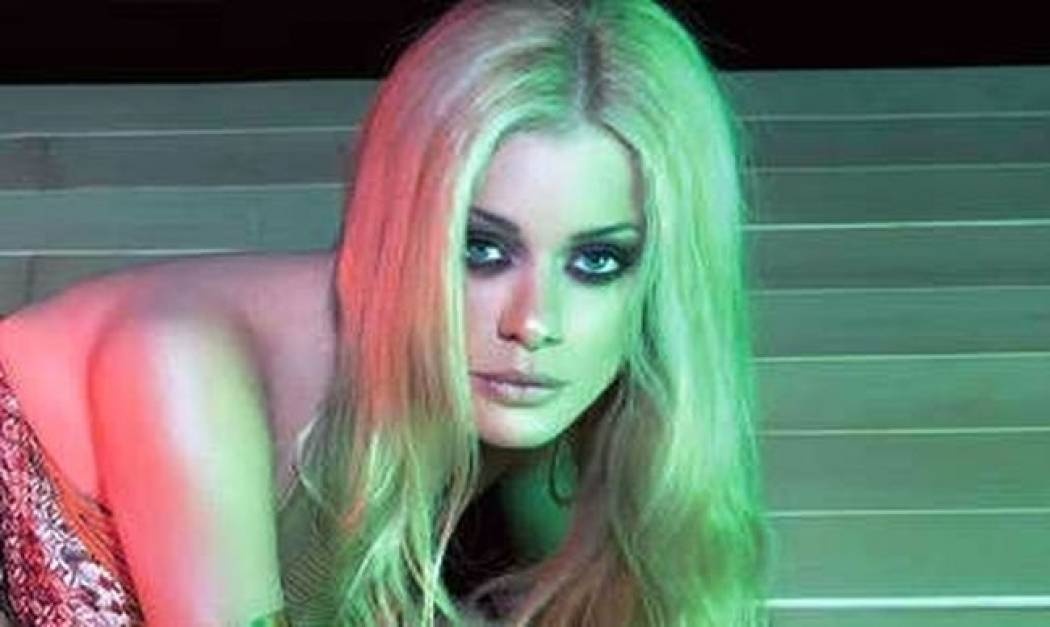 Ζέτα Μακρυπούλια: Το Πάσχα στην Πάρο με τον Μιχάλη και η δήλωση φωτιά: «Έχω αναστηθεί δύο φορές»