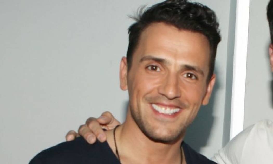 Νίκος Βέρτης: «Δε σημαίνει ότι αν απορρίψω κάποια είμαι καλύτερός της, αλλά μπορεί να μη μου βγάζει κάτι η κοπέλα»