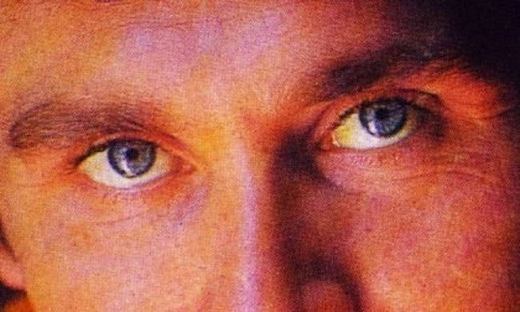 Ποιος ηθοποιός χαρακτηρίστηκε ως ο νέος Τζέιμς Ντιν της ελληνικής οθόνης στις αρχές του 1970;