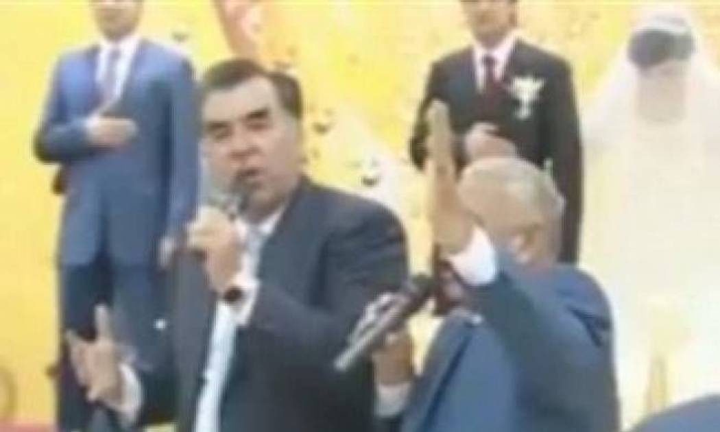 Βίντεο: Ο... φάλτσος πρόεδρος έγινε ρεζίλι στο Διαδίκτυο!