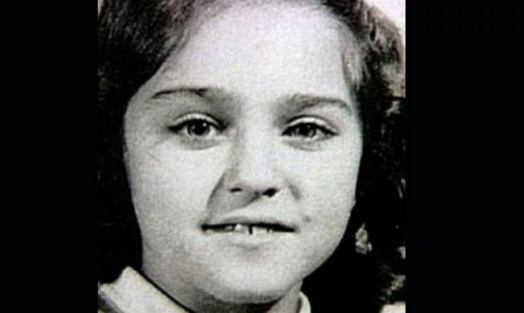 Αναγνωρίζετε το όμορφο κοριτσάκι; Σήμερα είναι μία από τις πιο ακριβοπληρωμένες star!