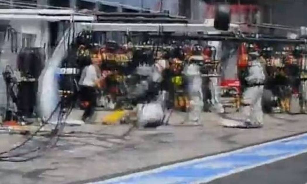 Φόρμουλα 1: Παραλίγο τραγωδία στη Γερμανία (video)