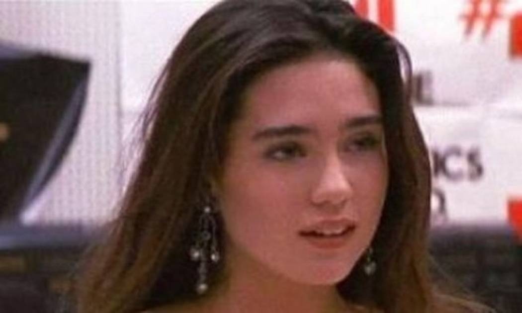 Aπό μικρή sexy: Αναγνωρίζετε ποια όμορφη ηθοποιός είναι η έφηβη της φωτό;