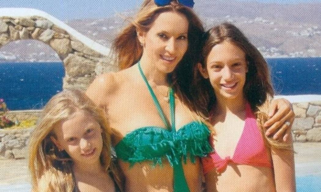 Αννίτα Ναθαναήλ: Ξεκίνησαν οι διακοπές στην Ελλάδα!