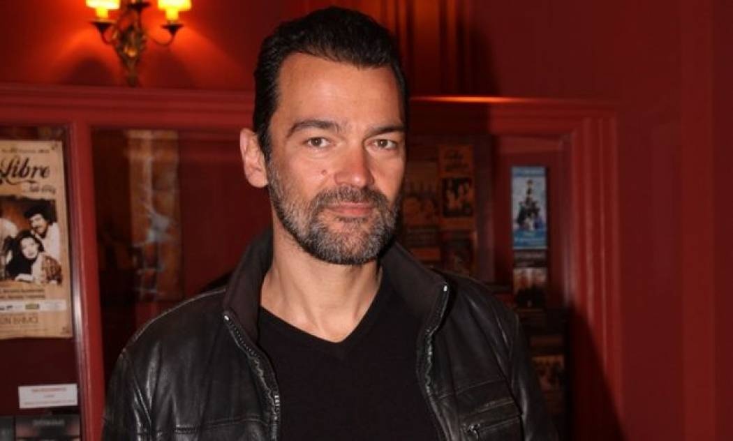 Κωνσταντίνος Καζάκος: Στην σκηνή με τον πατέρα του