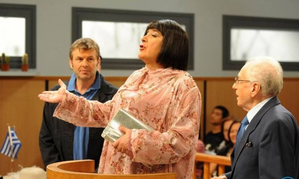 Οι πρώτες εικόνες από την επιστροφή του Γκλέτσου στην tv στο πλευρό του Λαζόπουλου