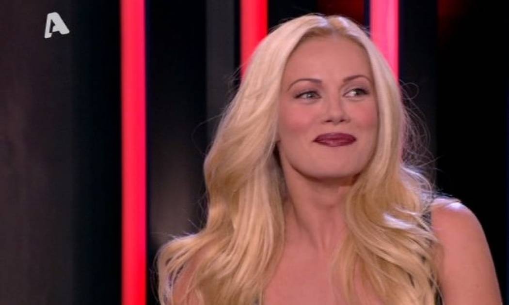 Πάγωσε η Ζέτα Μακρυπούλια στο πλατό του Μουτσινά!