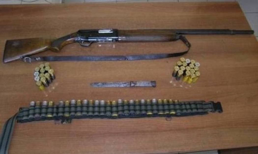 Είχε στο σπίτι του από πολεμικά φυσίγγια μέχρι ξιφολόγχη