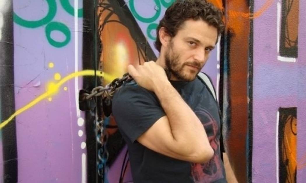 Γιώργος Καραμίχος – Ο πολυσύνθετος Αιγόκερως πατέρας για δεύτερη φορά