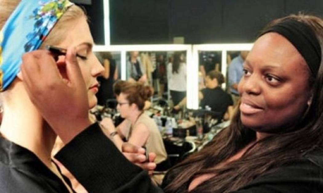 5 tips για να φορέσετε τη μάσκαρα σαν expert!