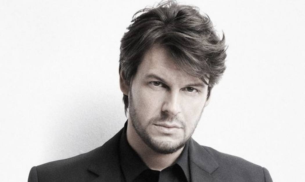 Πάνος Κιάμος: «Έκλαιγα επειδή ο πρώτος μου δίσκος δεν παίχτηκε από τα ραδιόφωνα»