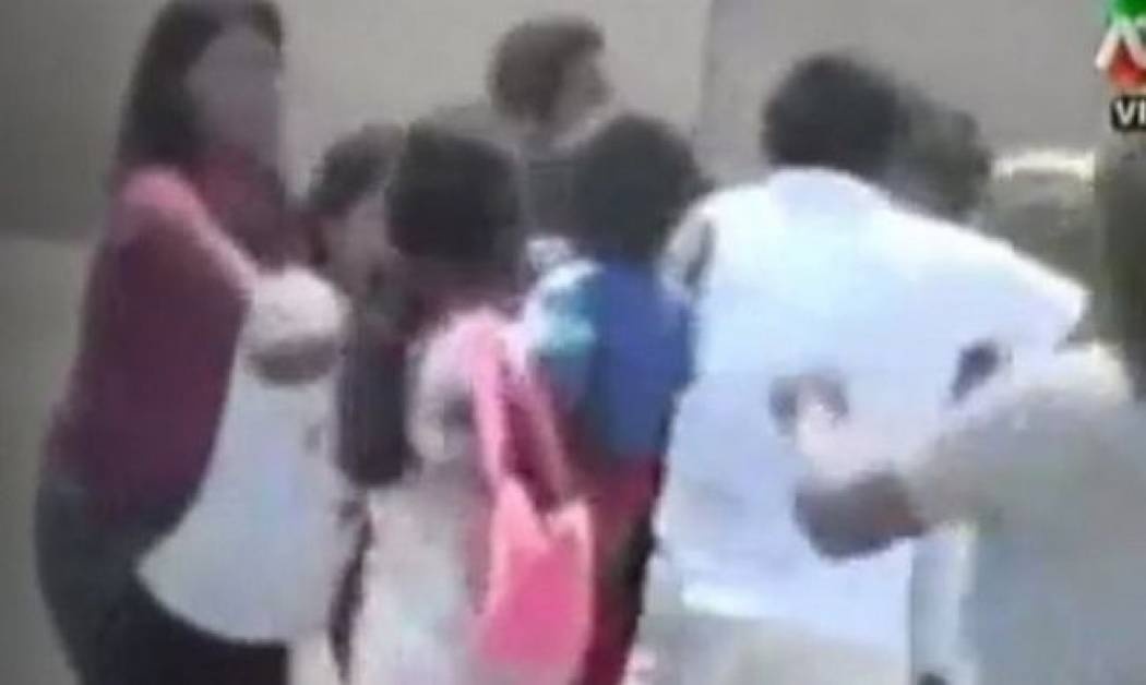 Μάνα και κόρες πιάστηκαν μαλλί με μαλλί γιατί είχαν τον ίδιον εραστή! (βίντεο)