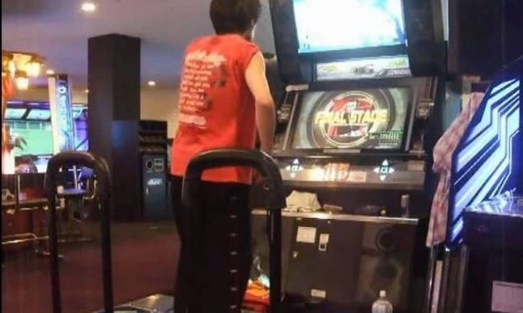 Στην Ιαπωνία χορεύουν με ταχύτητα αστραπής! (βίντεο)